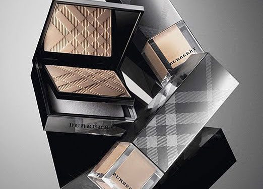 Burberry lanza su primera colección de maquillaje