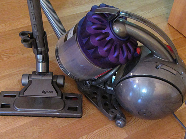 Дайсон dc37. Dyson Ball dc37. Dyson dc37 Allergy Musclehead. Dyson dc37 Allergy parquet. Дайсон бол 37.