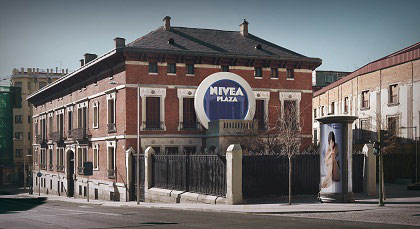 NIVEA celebra su Centenario “100 Years Skincare For Life”