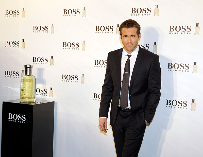 Ryan Reynolds y MujerGlobal en el 15 aniversario de la fragancia masculina Boss Bottled