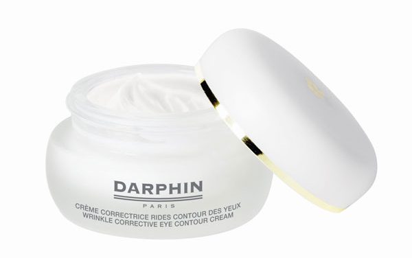 Wrinkle Corrective Eye Contour Cream de Darfhin actúa de forma similar al Botox