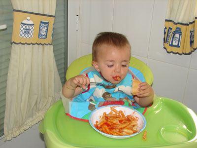 Como enseñar a los más pequeños a comer