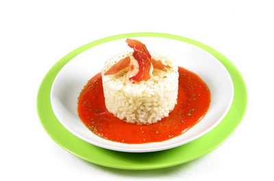 La receta del día: Arroz con salsa de tomate casera y jamón serrano