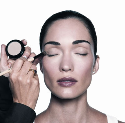 Bobbi Brown, la belleza en 10 pasos: Sombra de ojos (Paso VIII)