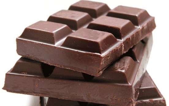 Seis gramos de chocolate negro al día reducen el riesgo de sufrir un infarto