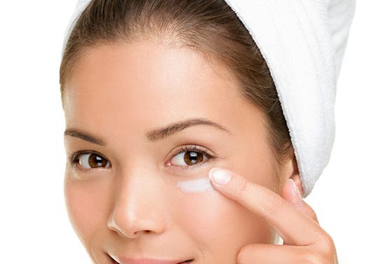 Como combatir e iluminar  las ojeras