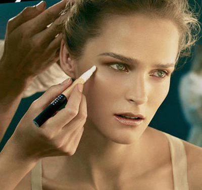 El toque de los maquilladores: corrector Max Factor