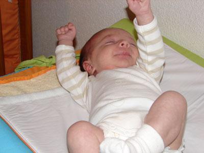 Desarrollo psicomotor del bebé: Primer mes