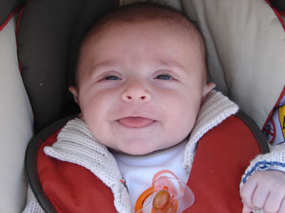 Desarrollo psicomotor del bebé: Segundo mes