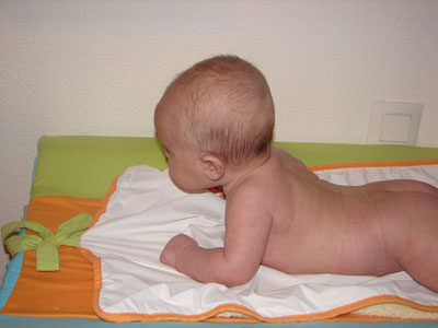 Desarrollo psicomotor del bebé: Tercer mes