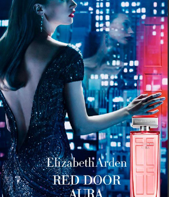 Elizabeth Arden lanza Red Door Aura