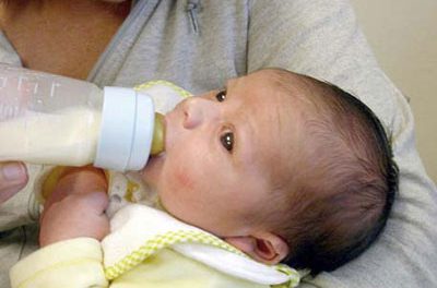 Síntomas de gases en el bebé y niños