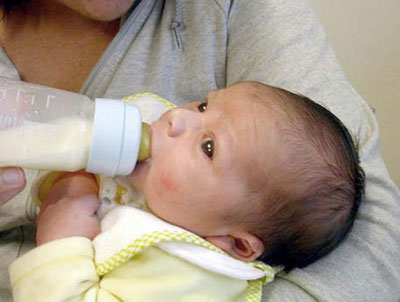 Síntomas de gases en el bebé y niños