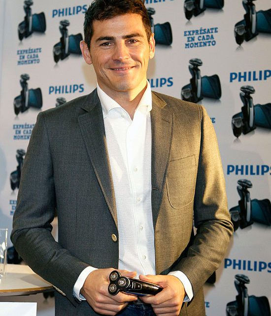 Iker Casillas y Philips presentan la nueva gama de afeitadoras SensoTouch 3D‏