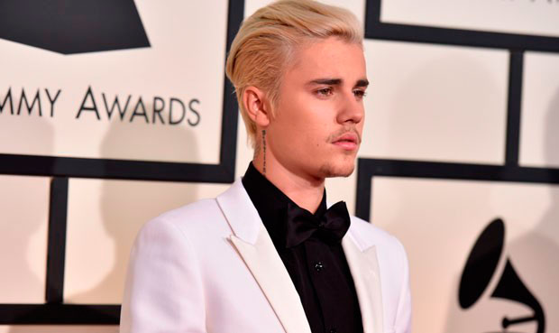 ¿Sabes cuál es el secreto de belleza de Justin Bieber para tener una piel luminosa?