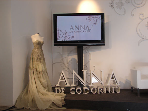 Lorenzo Caprile para Anna de Codorníu