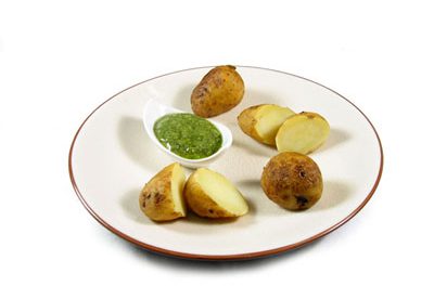 La receta del día: Patatas arrugadas con mojo de cilantro