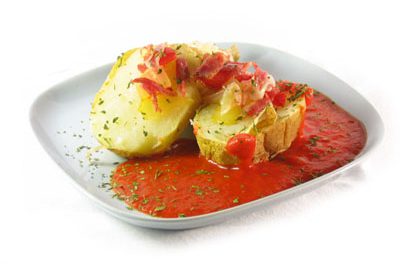 La receta del día: Patatas asadas con salsa de pimiento del piquillo