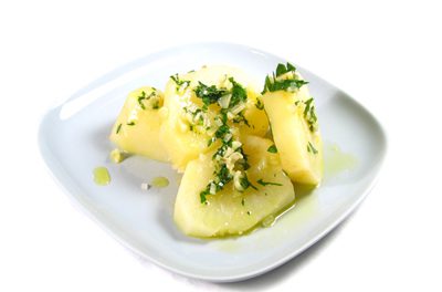 La receta del día: Patatas al horno con ajo y perejil