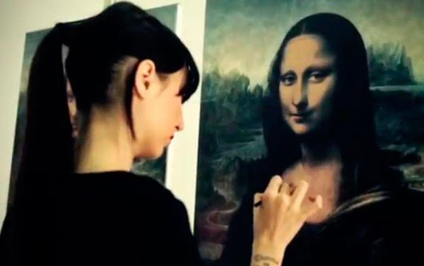 Shiseido restaura la Gioconda solo con maquillaje