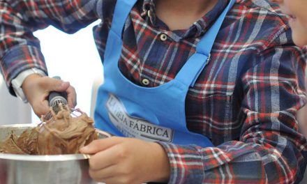 Taller y receta de cheesecake con la crema de avellanas de La Vieja Fábrica