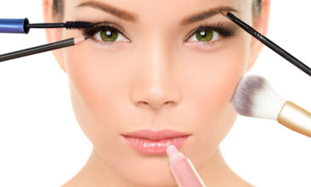 Maquillaje, que productos no te pueden faltar este verano