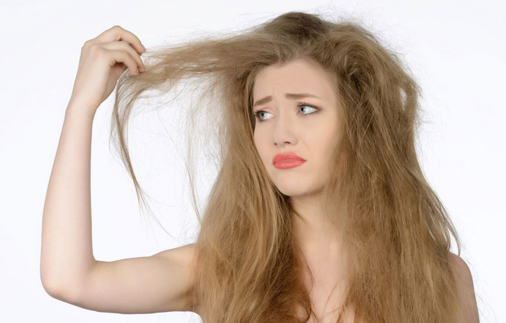 ¿Pelo encrespado? 5 claves para decirle adiós