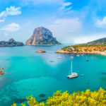 Descubre los secretos de Ibiza, la Isla Blanca del Mediterráneo