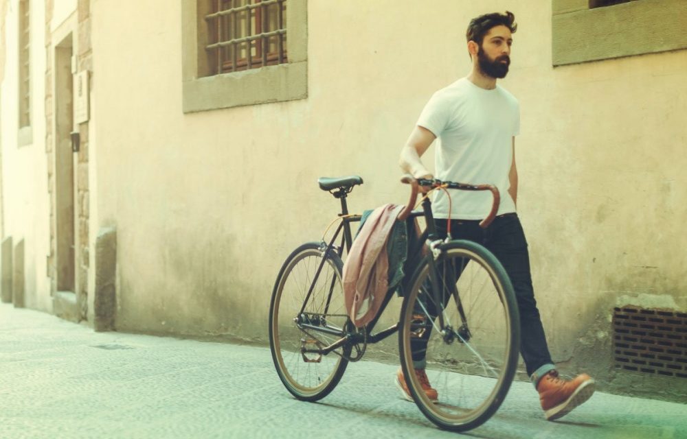 Cómo cuidar la barba en verano: Trucos, consejos y cosméticos que necesitas