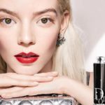 La barra de labios DIOR ADDICT, ahora con estuches de Alta costura recargables