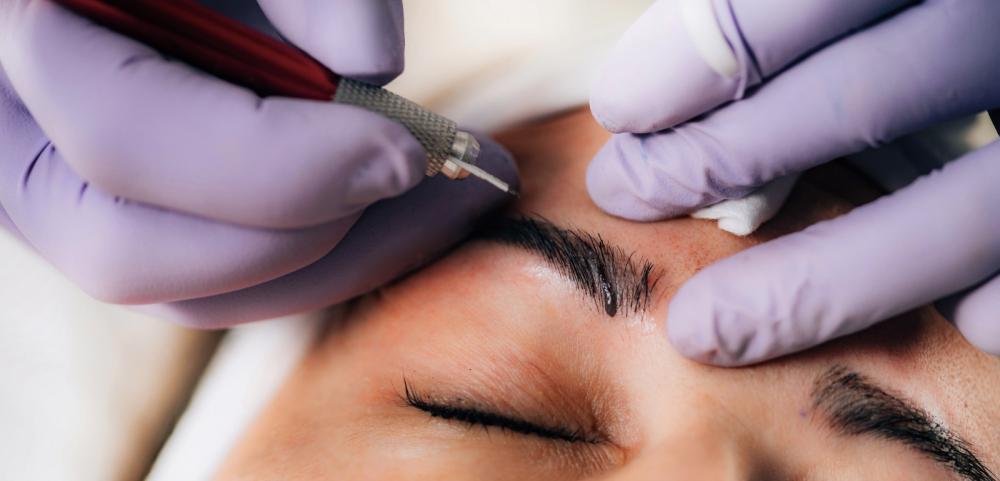 Microblading o micropigmentación, todo lo que tienes que saber para tener unas cejas perfectas