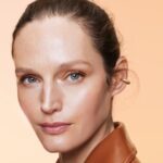 TRATAMIENTO ANTIEDAD CON COLOR EFECTO GLOW de Clarins