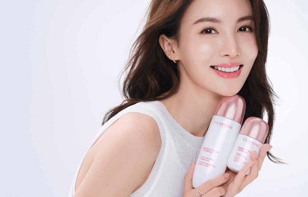 MANCHAS OSCURAS EN LA PIEL, COMO REDUCIRLAS CON BRIGHT PLUS [ADVANCED] DE CLARINS