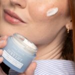 Crema reafirmante con biotecnología: cuando la ciencia aprende a leer el lenguaje de tu piel